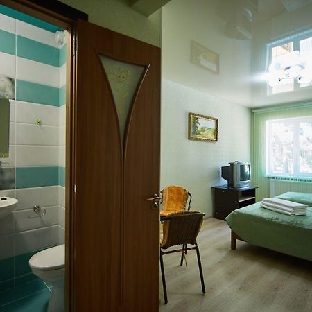 Domashniy Hotel Kamianets-Podilskyi Exterior foto