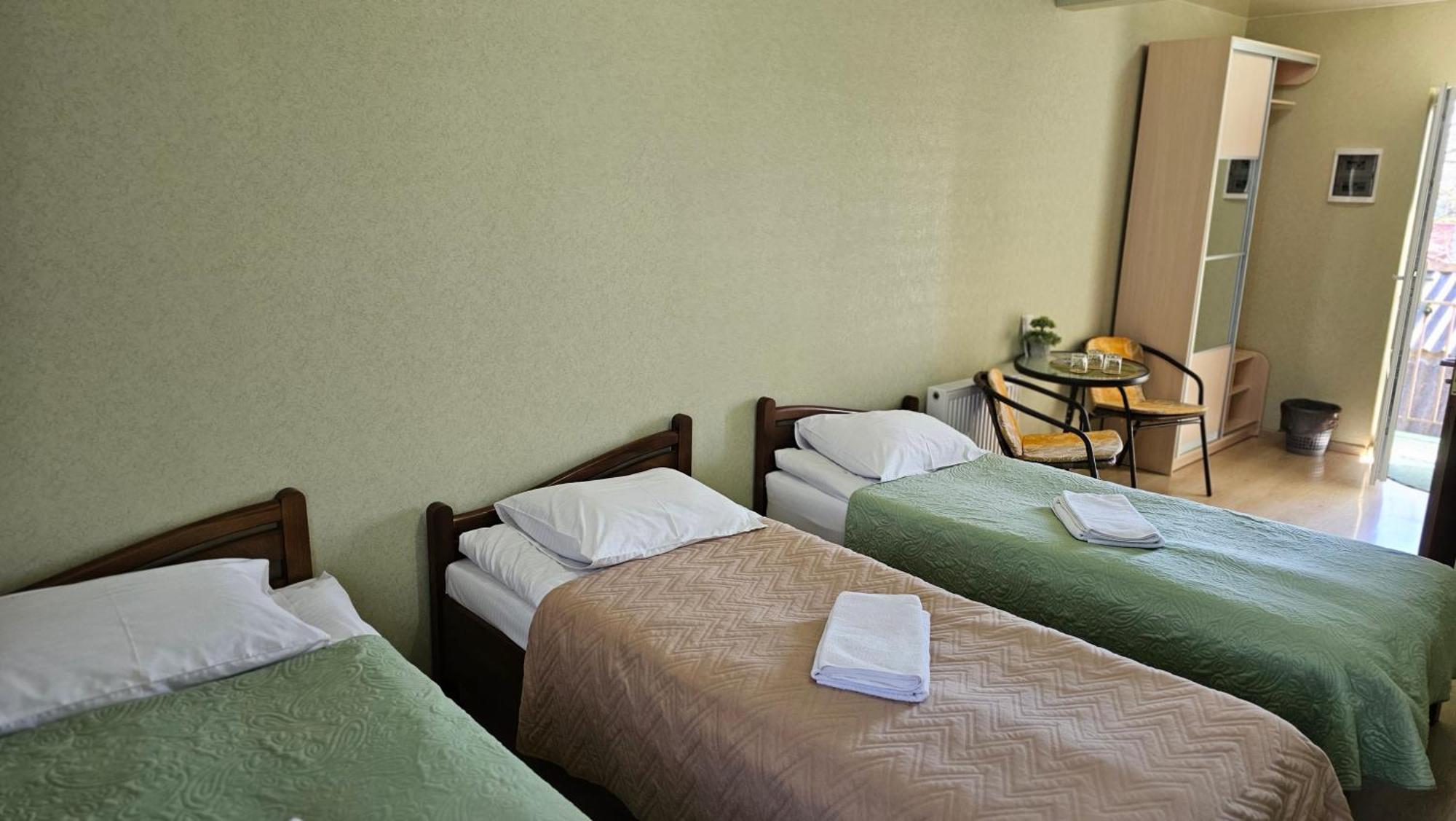Domashniy Hotel Kamianets-Podilskyi Exterior foto